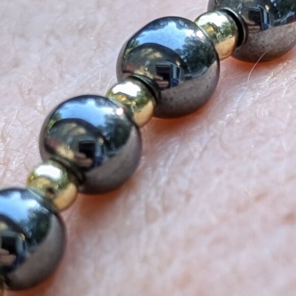 Manny vintage pure hematite beaded bracelet. - Picture 4 of 4
